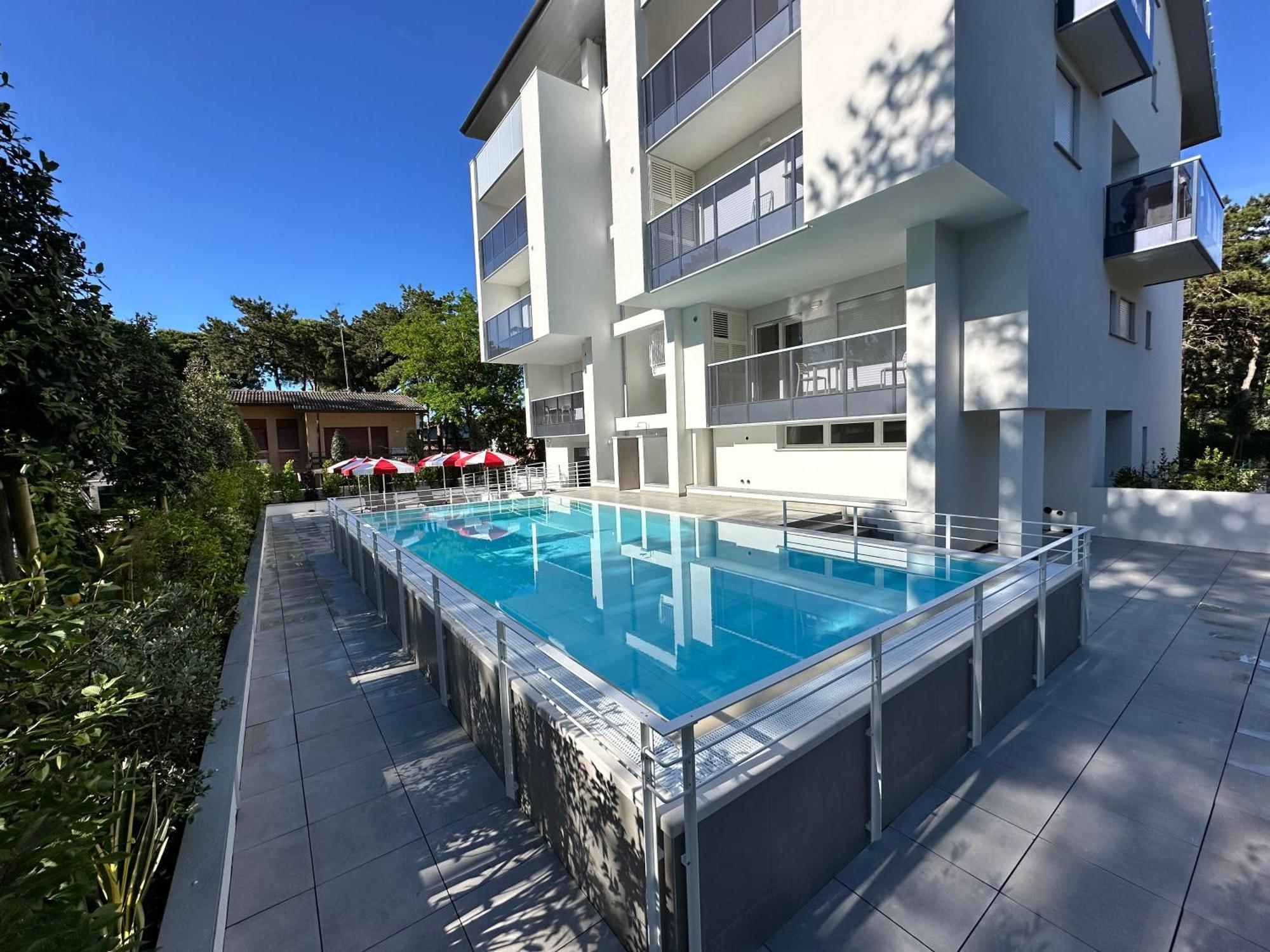 Nuovo Condominio Con Piscina E Garage Bibione Exteriör bild